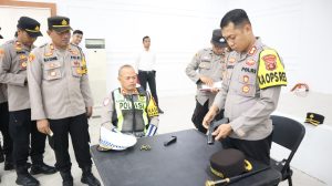 Kapolres Musi Rawas Pimpin Apel dan Pemeriksaan Senpi Dinas Personel