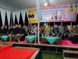 Ratusan Personel Polres Musi Rawas Kawal Pengamanan Pagelaran Wayang Kulit, HUT ke-4 Paguyuban Republik Ngapak Mura