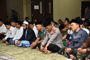 Peringati Nuzulul Qur’an, Polres Pangandaran Gelar Buka Puasa Bersama dan Santuni Anak Yatim
