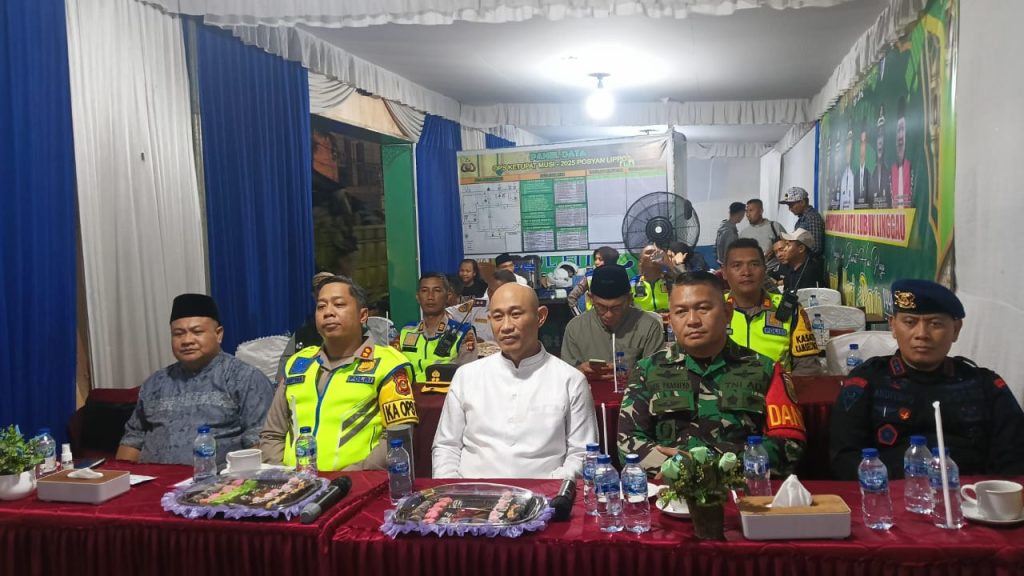 Kapolres Lubuk Linggau Bersama Walikota, H Rachmat Hidayat ikuti vidcon Pemantauan Situasi Kamtibmas Malam Perayaan Hari Raya Idul Fitri 1446 H,