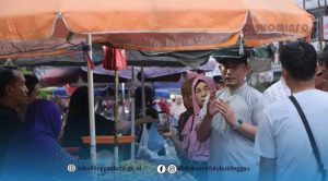 Sidak Pasar, Wako Gratiskan Satu Bulan Retribusi Pedagang
