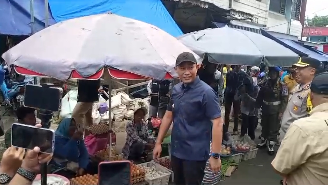 Walikota, H Rachmat Hidayat Meninjau Pasar Lubuk Linggau 